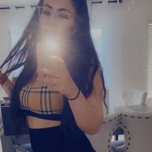 Meet your Posher, Nallely